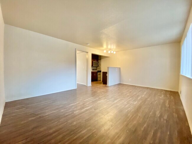 Photo - Paradise Apartments