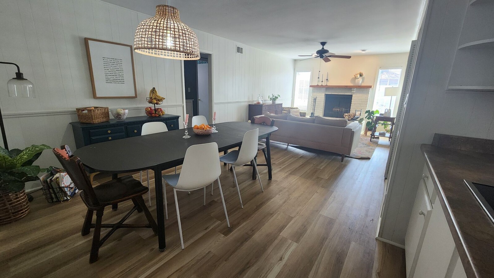 GORGEOUS 3Bed/2Bath Home w/Pool in NORTH G... - GORGEOUS 3Bed/2Bath Home w/Pool in NORTH G...
