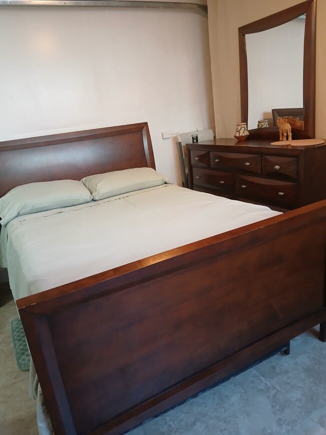 Photo - 525 Westward Dr