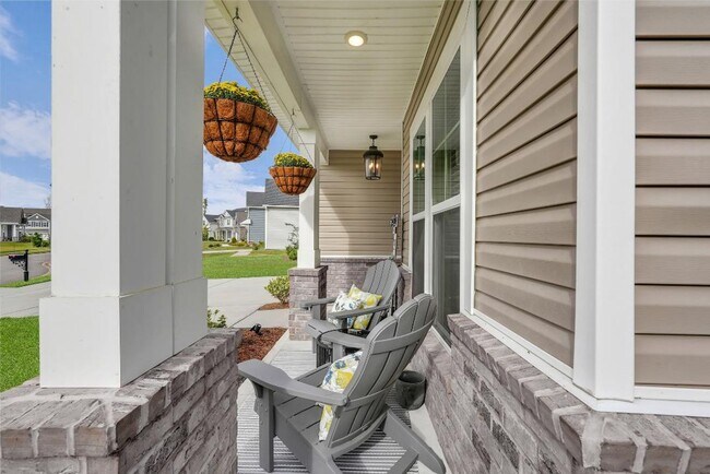 24 Headlands Ct