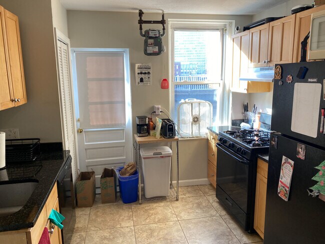 Photo - 220 Hanover St Unit 19