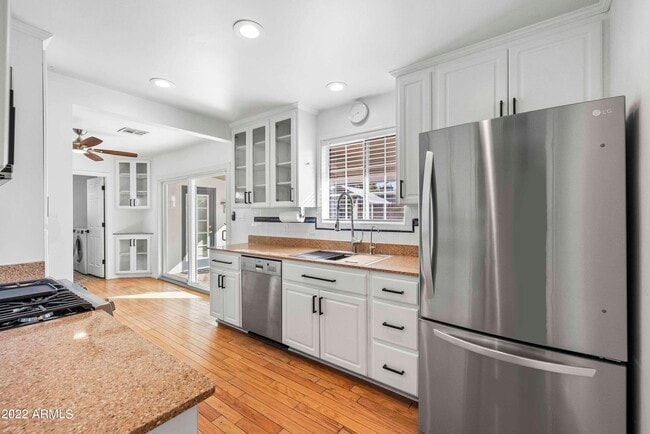 Photo - 6551 E 5th St