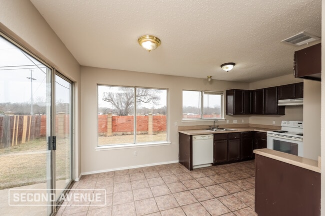 Photo - 12931 Parker Ct