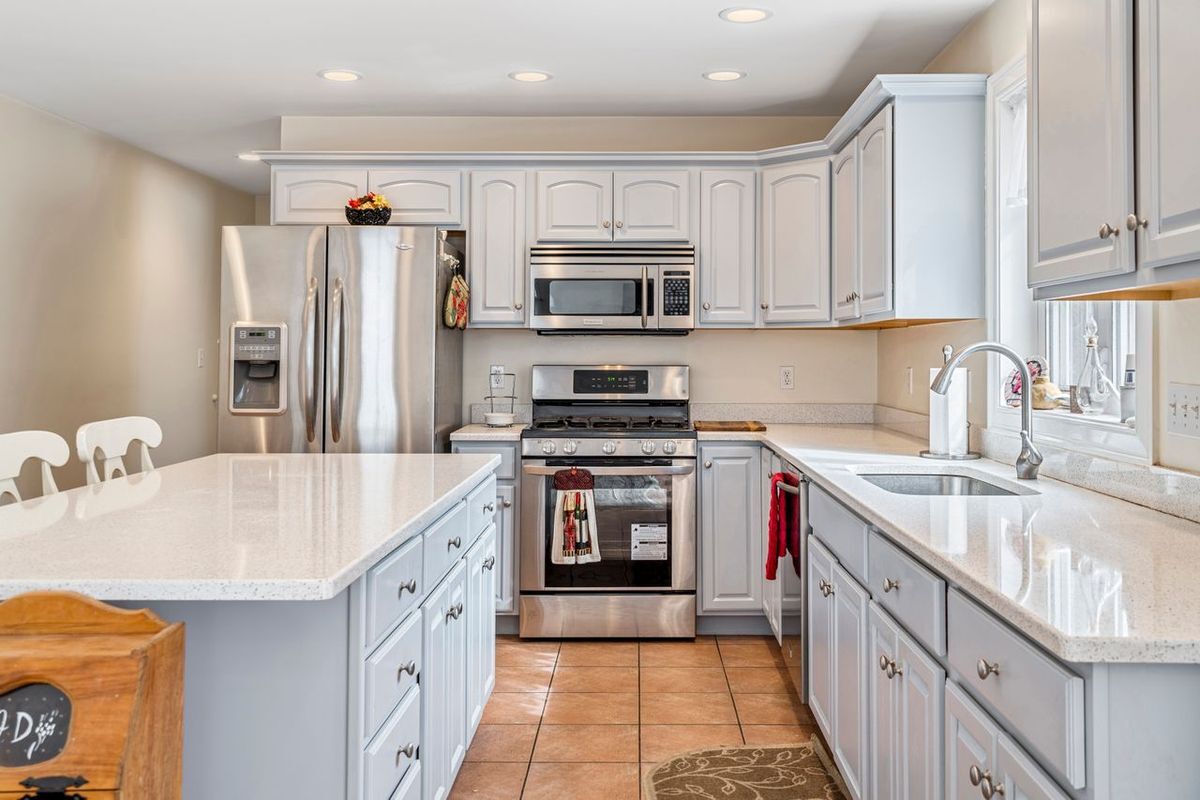 Photo - 20 Ordway Ln