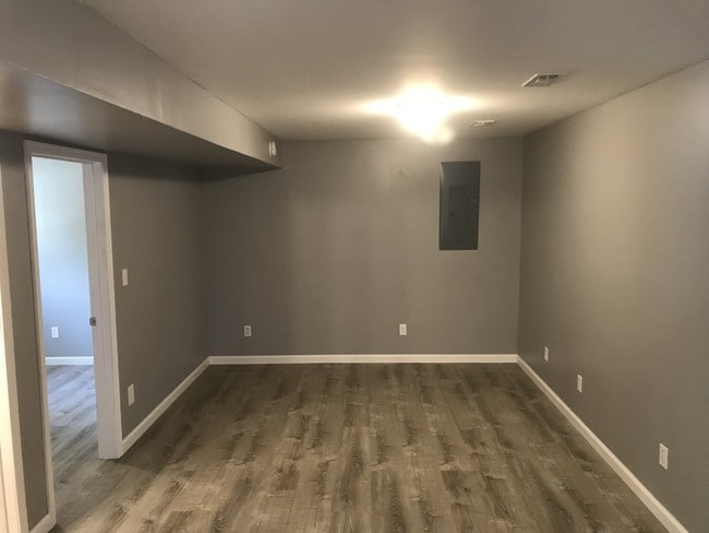 Photo - 305 Fletcher St Unidad 305