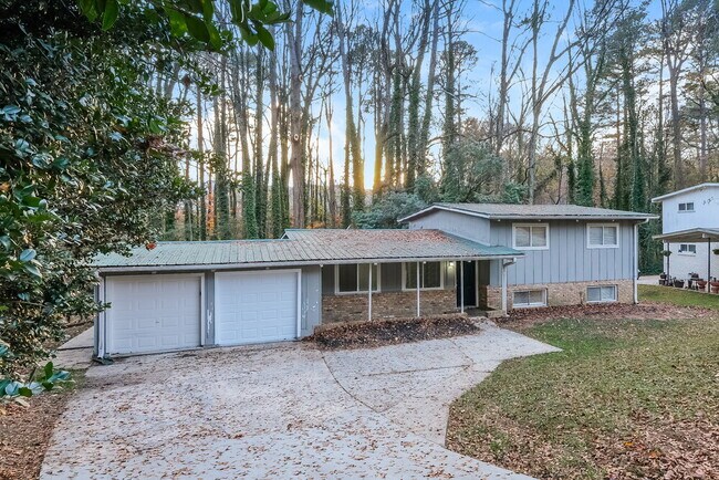 Photo - 2410 Ridgeway Dr