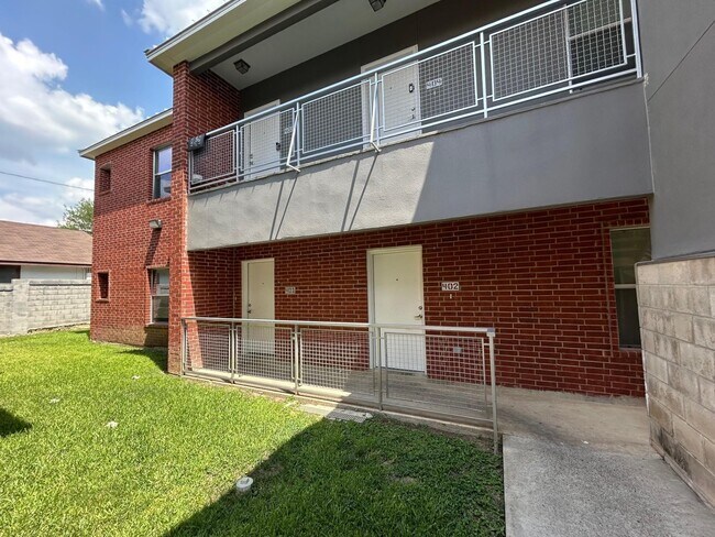 Photo - 501 Shiloh Dr Unit 402