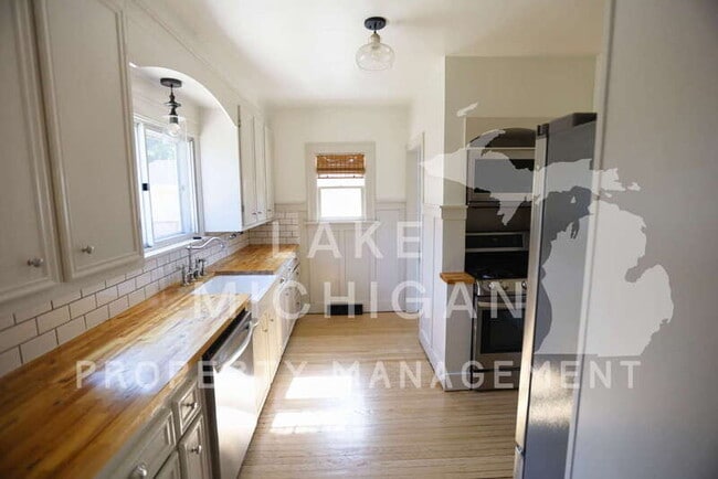 Photo - 533 E Central Ave