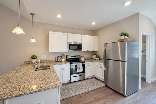 Photo - 215 Way Bill Cir