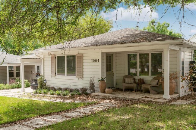 Photo - 3004 Oakmont Blvd