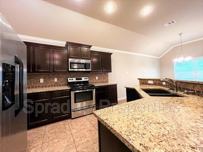 Photo - 512 Marshall Dr