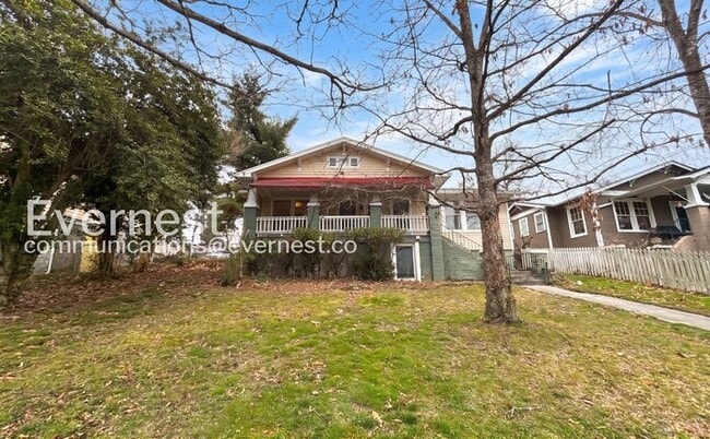 Photo - 1125 Highland Dr