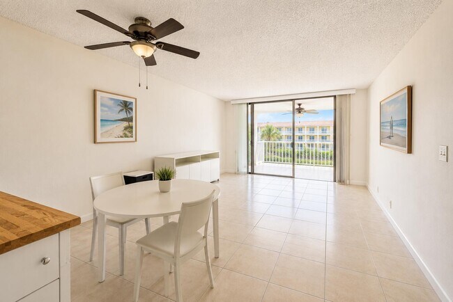 Photo - 6700 Royal Palm Blvd Unidad 210d
