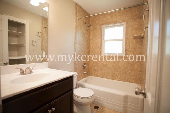 Photo - 5329 Linden St