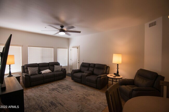 Photo - 5350 E Deer Valley Dr Unidad 1237