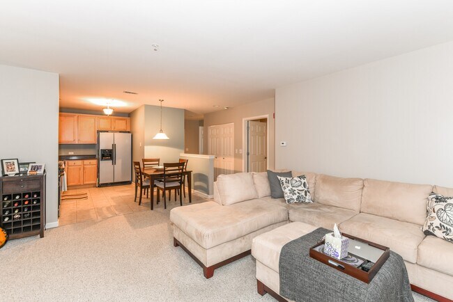 Photo - 9440 S 51st Ave Unit 413