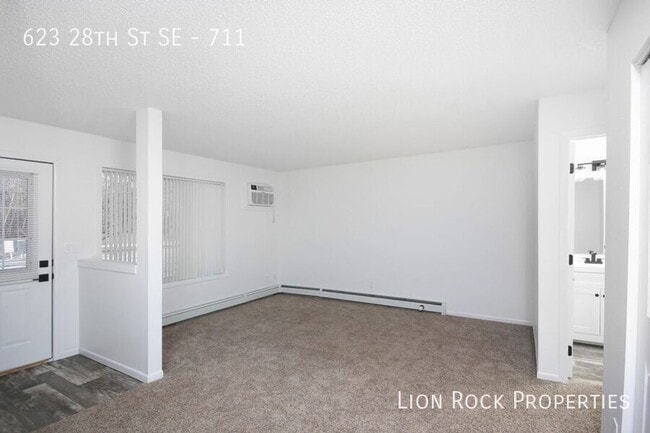 Photo - 623 28th St SE Unit 711