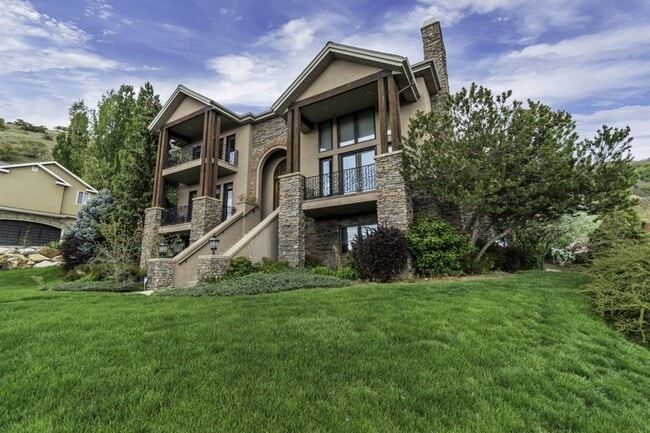 Building Photo - 3608 E Crest Mount Cir