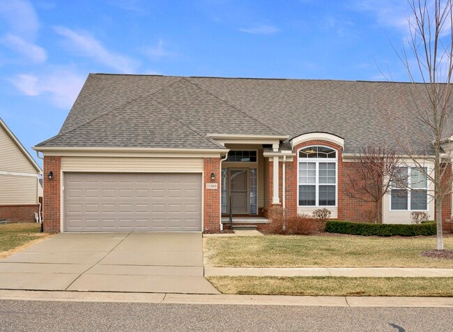 Photo - 21868 Kensett Dr