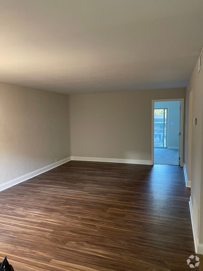 Building Photo - 211 Dublin Dr Unit 412 Rental