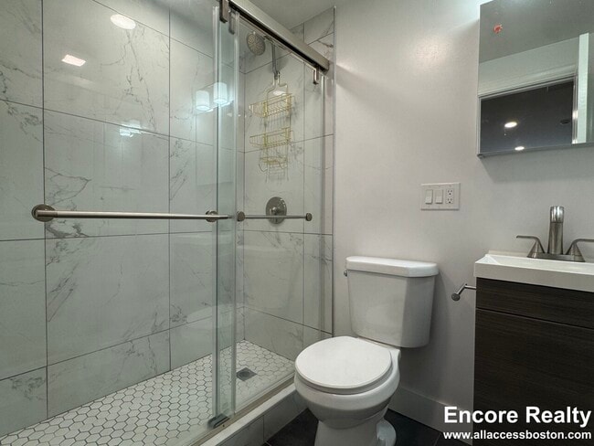 Photo - 270 Newbury St Unit 10