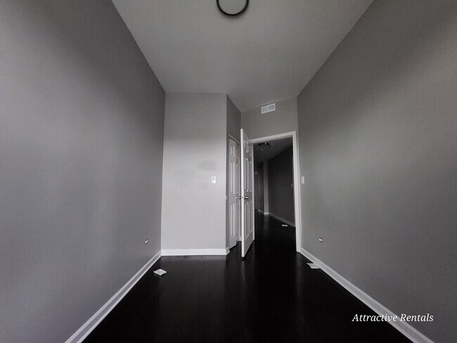 Photo - 3658 S Indiana Ave