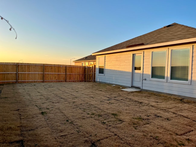 Photo - 1369 Blazin Bronco Trl