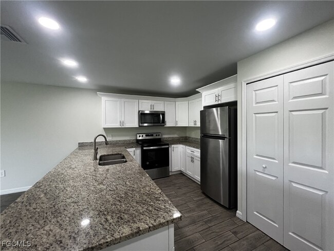 Photo - 1306 W 12th St