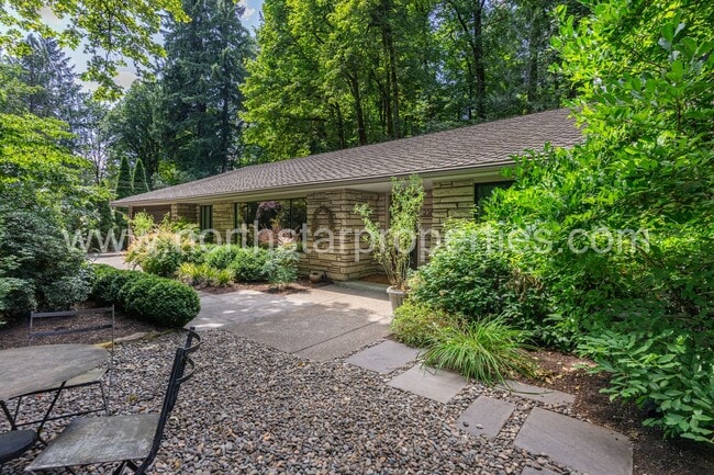 Photo - Magical Oswego Lake Country Club area Home.