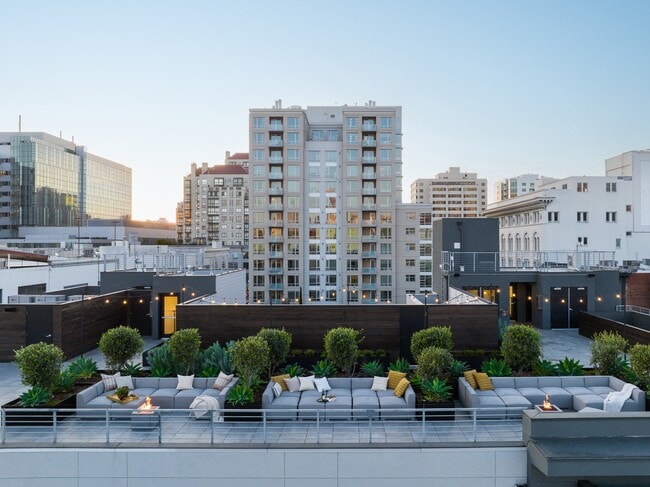 Aerial view - 1201 Sutter St Unit PH601