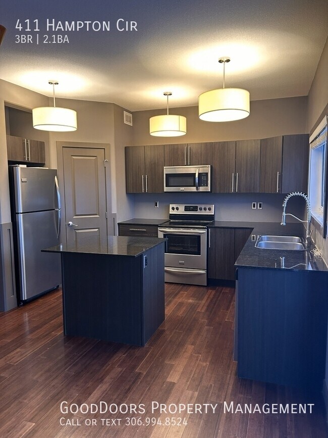 Photo - 411 Hampton Cir