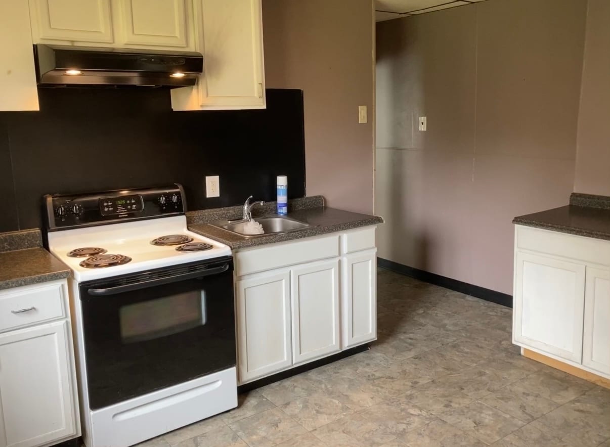 Kitchen - 653 Morgan St Unit #1 Garden View Apartment