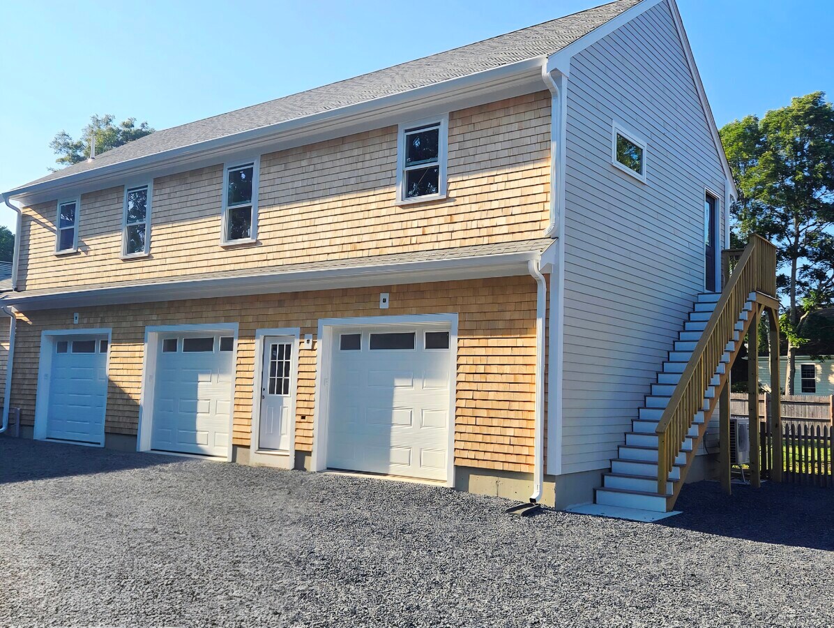 Exterior View - 32 Buckwood Dr Unit 1