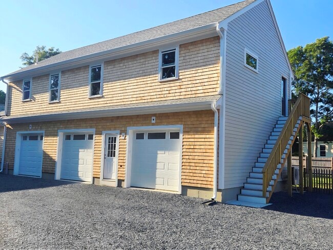 Building Photo - 32 Buckwood Dr Unit 1