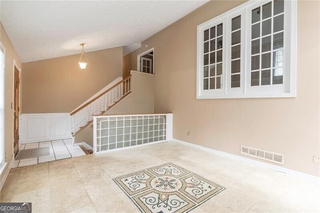 Photo - 131 Arrowood Ln
