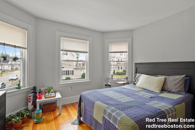 Photo - 139 Adams St