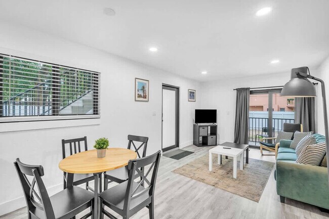 653 SW 2nd St Unit SI ID1574012P