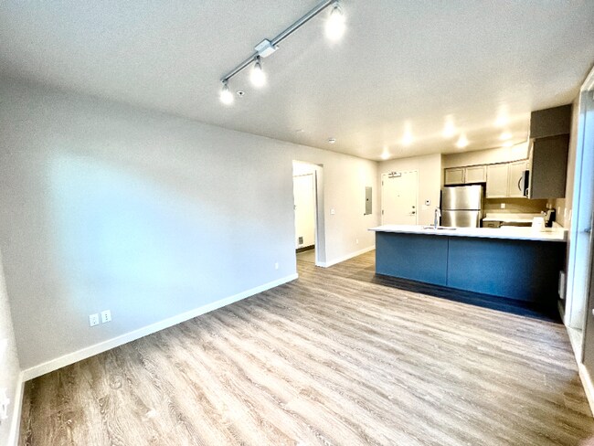 Photo - 2330 Yakima Ct Unidad A204