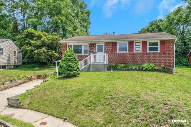 Building Photo - Spacious 5BR House in Linthicum