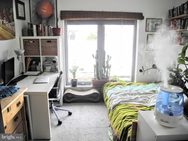 Photo - 2241 Fitzwater St Unit 3