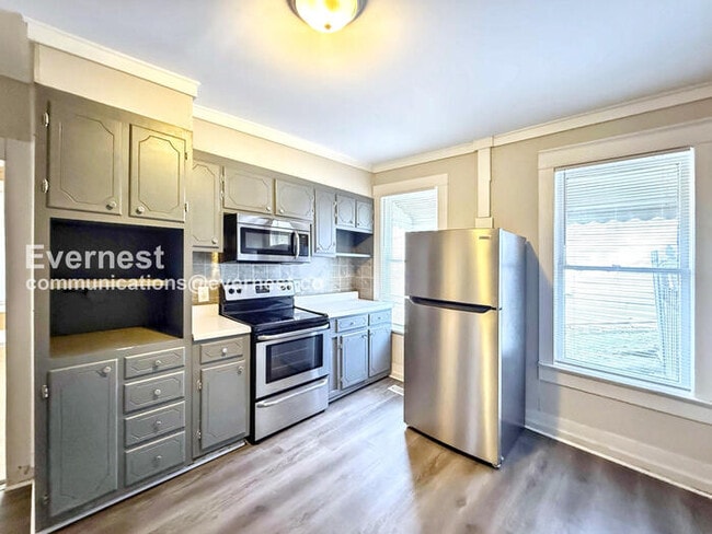 Photo - 1629 16th Ave S