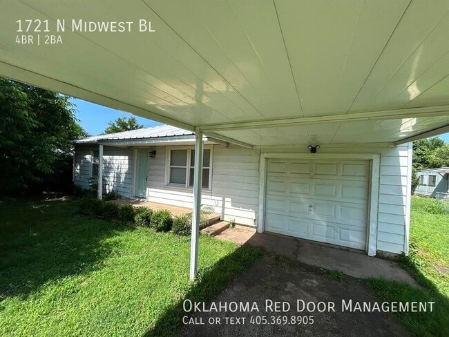Photo - 1721 N Midwest Blvd House
