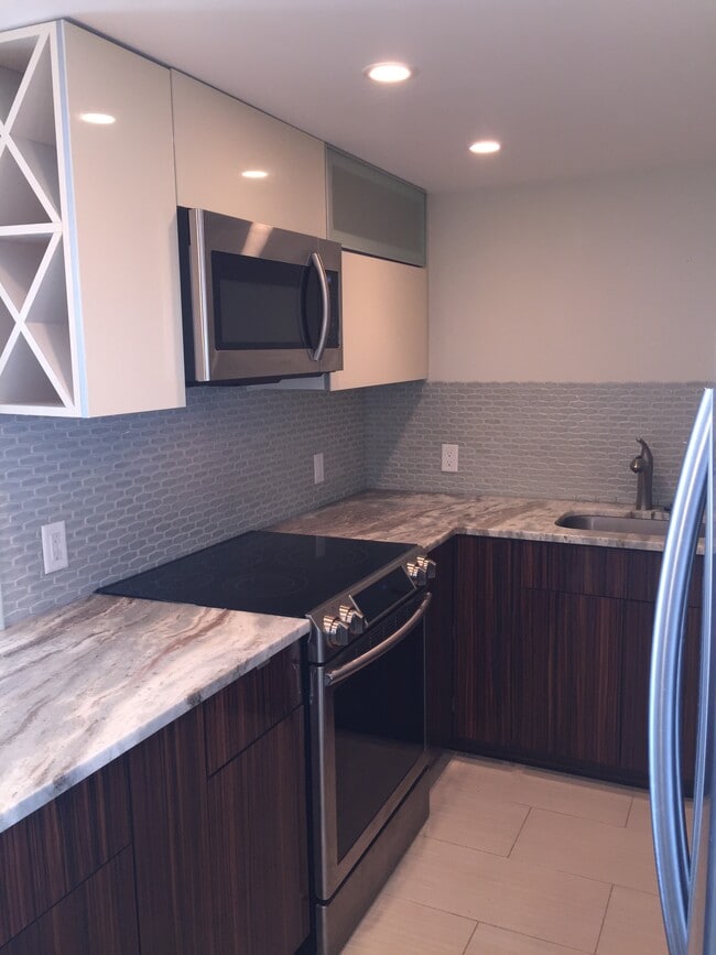 Photo - 336 Golfview Rd Unit 1110