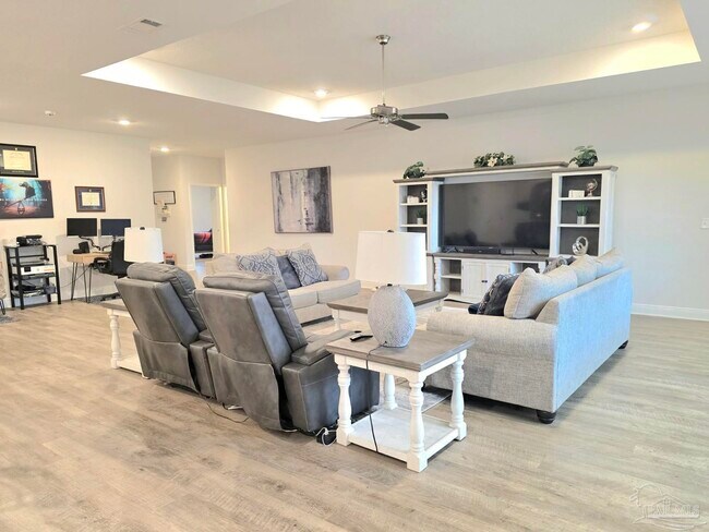 Photo - 8055 Silver Maple Dr