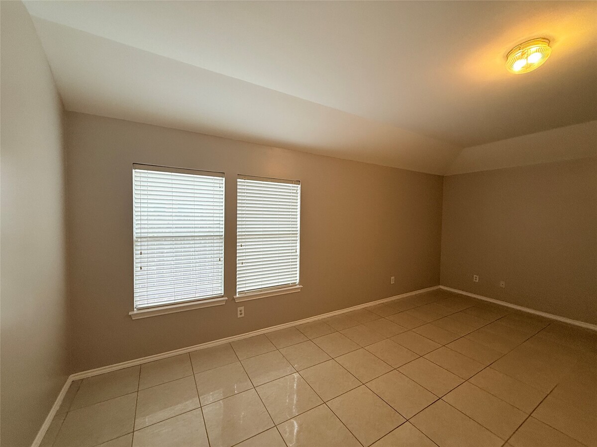 Photo - 12818 Magenta Oaks