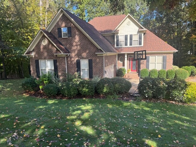 Photo - Elegant Full-Brick Estate 4 bedroom/2.5 ba...