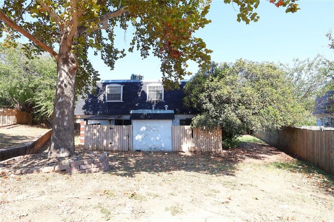 Photo - 2802 Skyway Cir Townhome