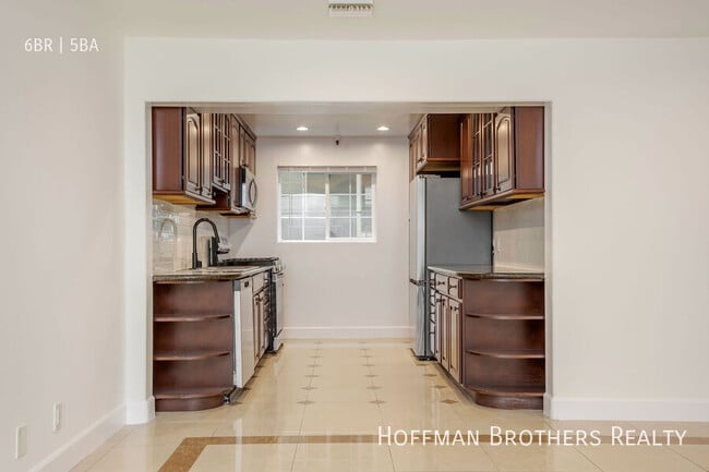 Photo - 317 S Hamel Rd Unit D