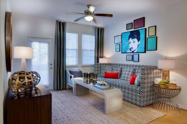 Residences at Lake Park apartments — community photo