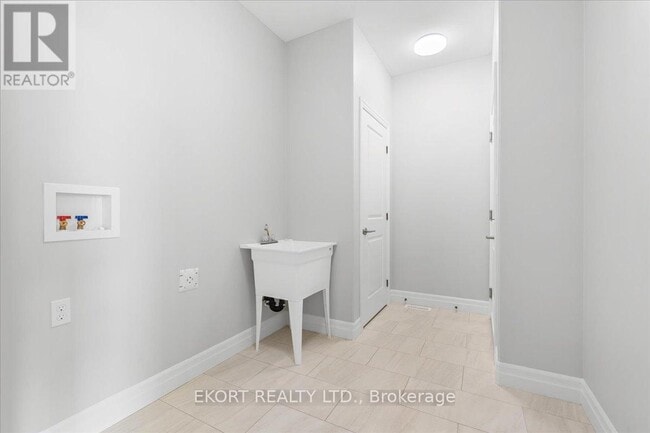 Photo - 154 Appledene Dr